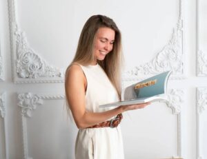 Modern Interior Design with Stunning Accents on Neva Shore